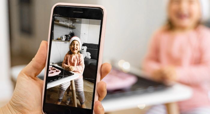 Do parents need each other’s permission to post photos of their child online?